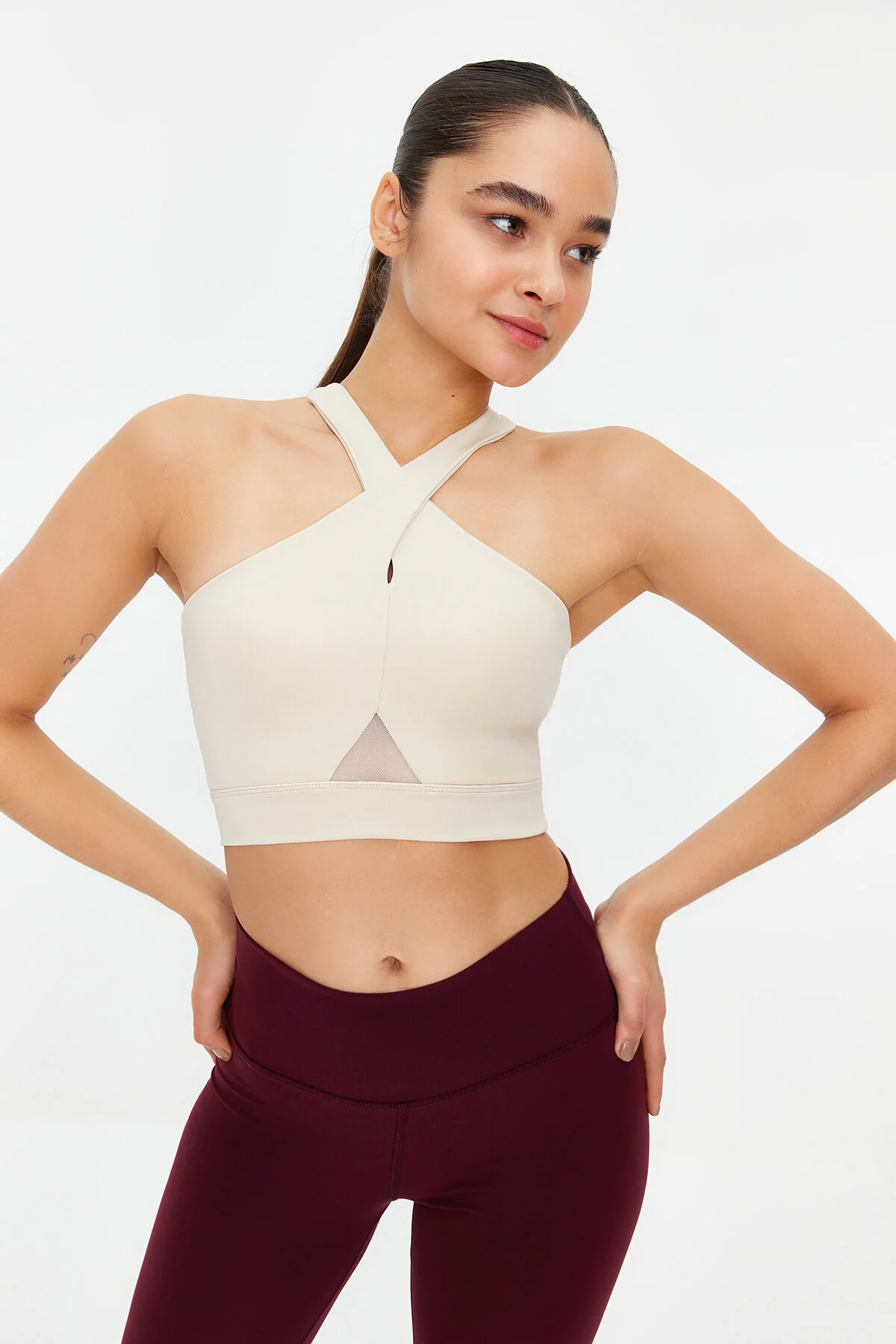 Trendyol Collection  Stone Supported/Shaping Tüll Detailgestrickter Sport-BH THMSS23SS00023