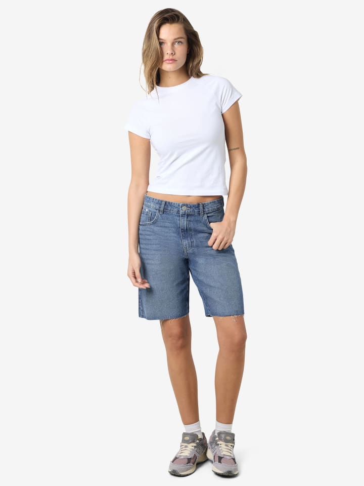 Noisy may Denim Bermuda Jeansshorts mit Fransensaum in Blau-3 günstig kaufen