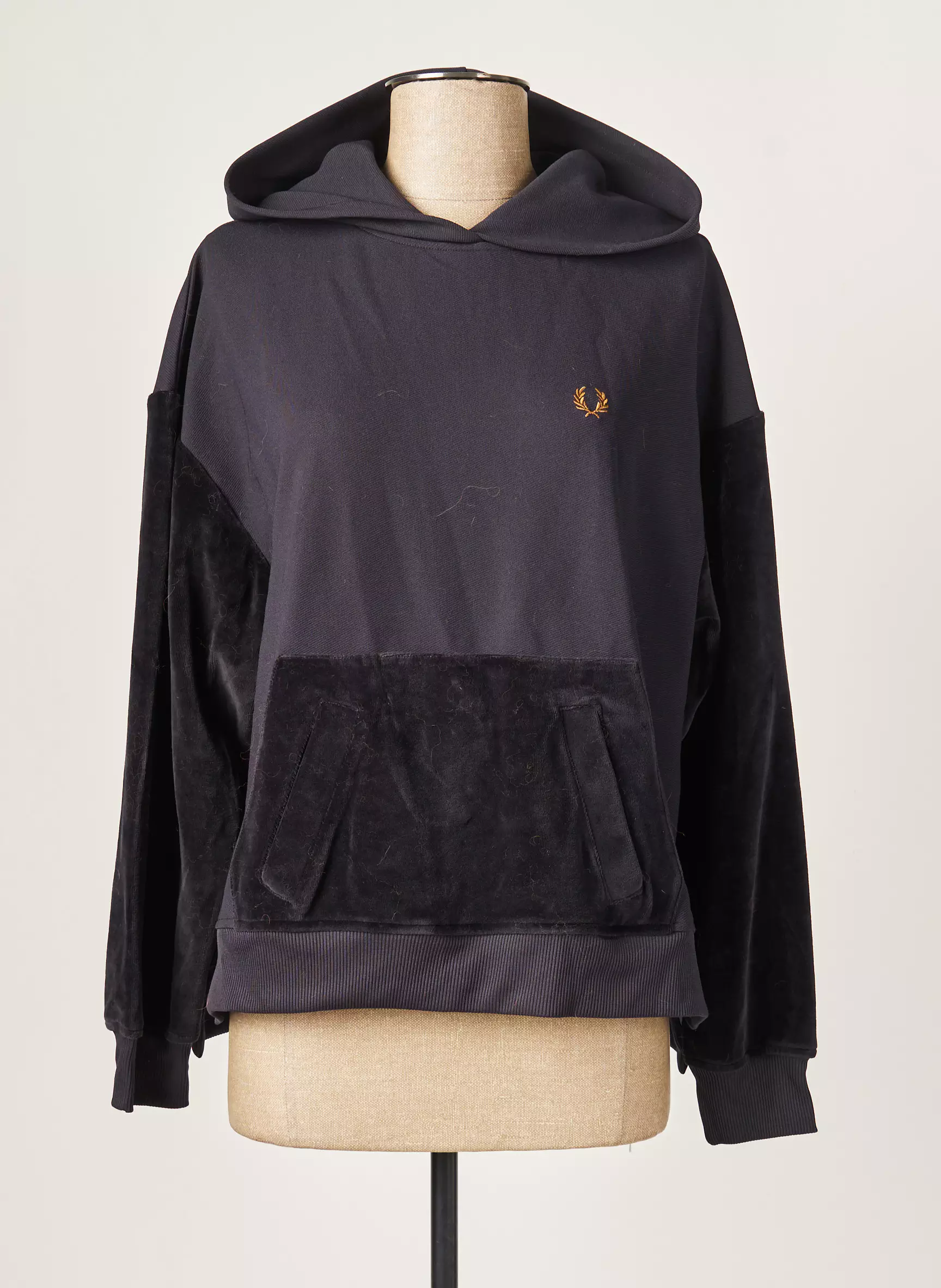 Fred Perry Sweat Capuche Femme couleur bleu