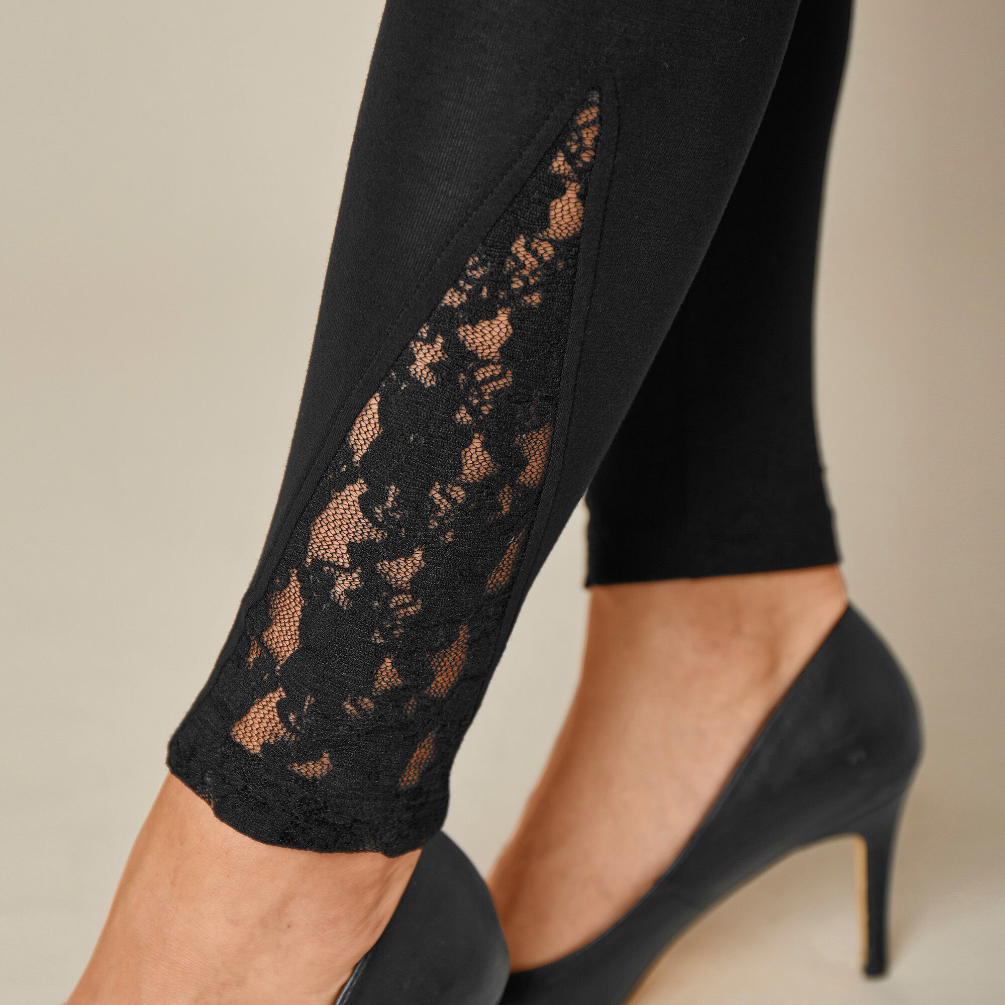 Legging base dentelle, taille élastiquée