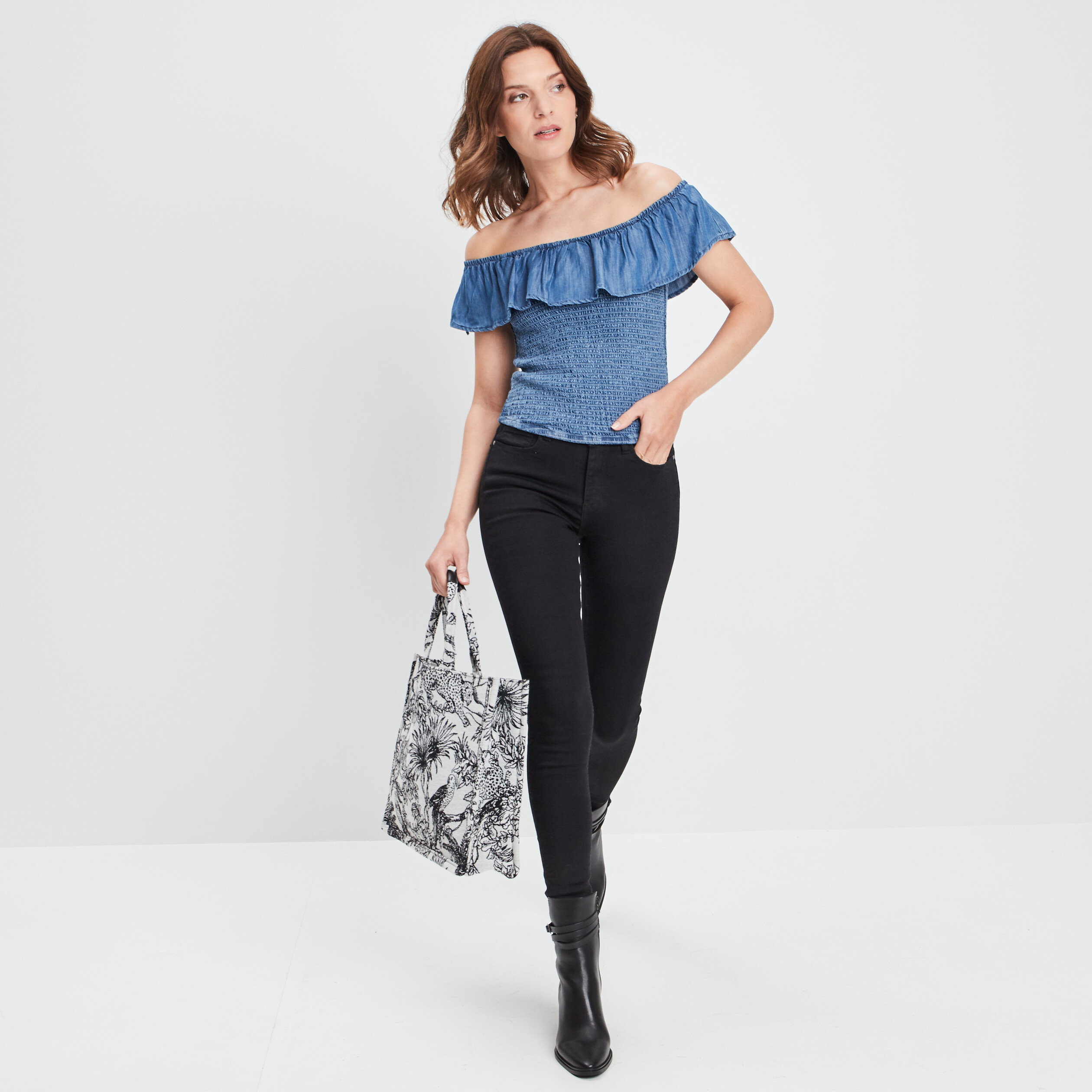 Blouse manches courtes col bardot denim bleach femme | La Halle