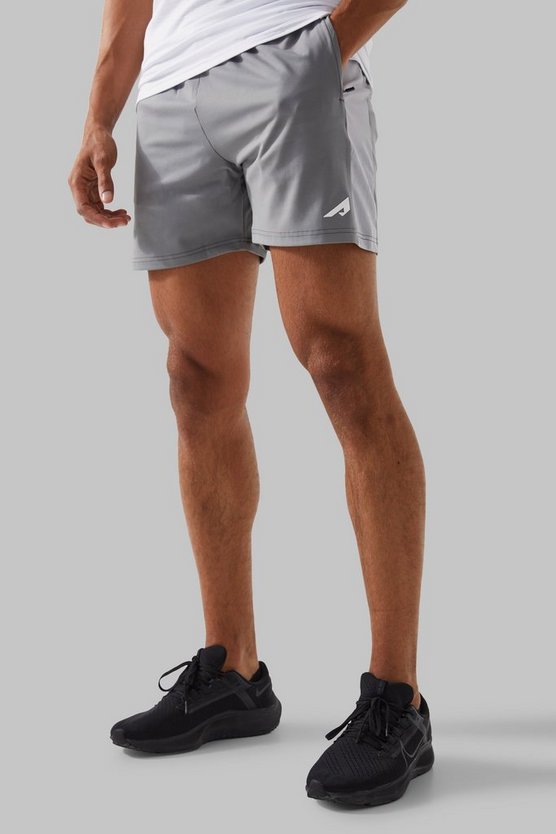 Performance Shorts mit Active Logo
