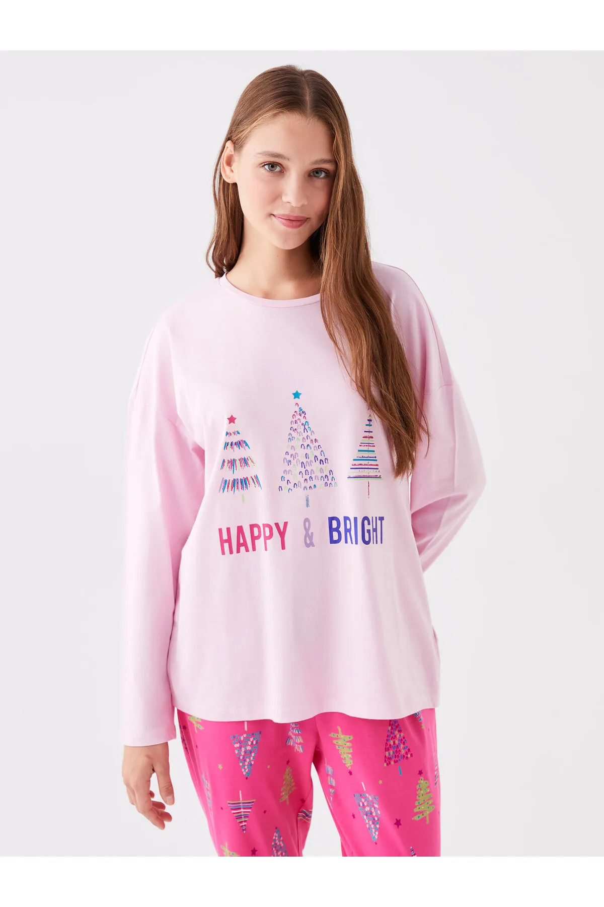 LC Waikiki  Bedrucktes Langarm-Damenpyjama-Set mit Rundhalsausschnitt