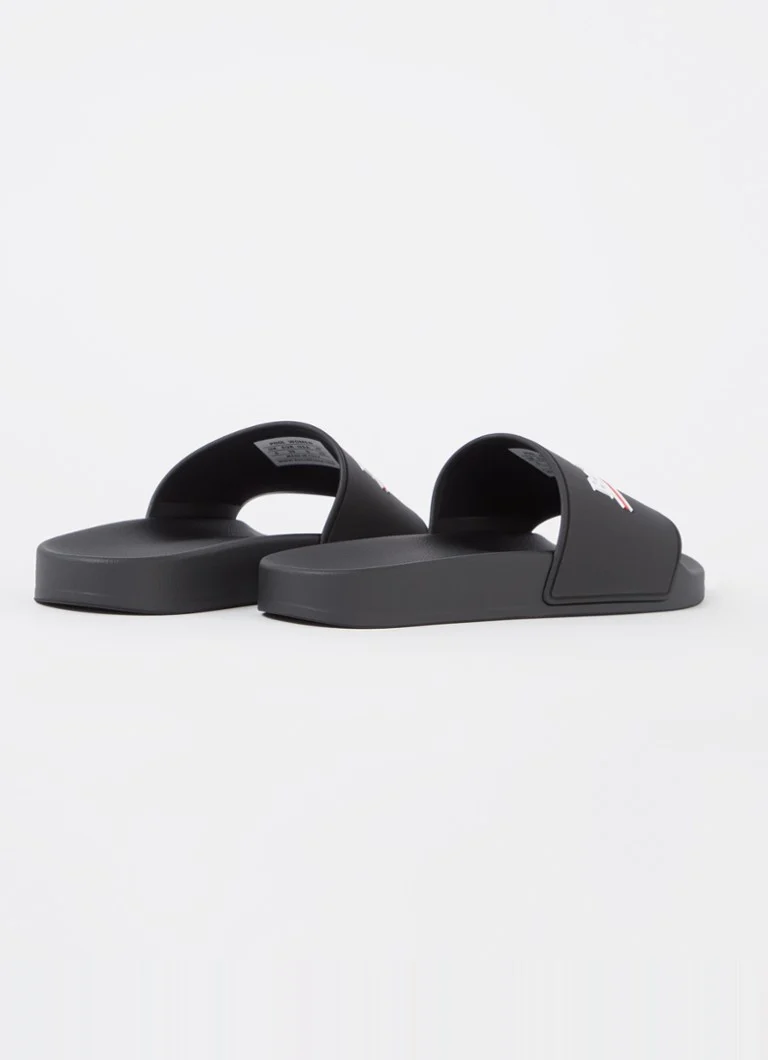 Balenciaga flip-flop logóval