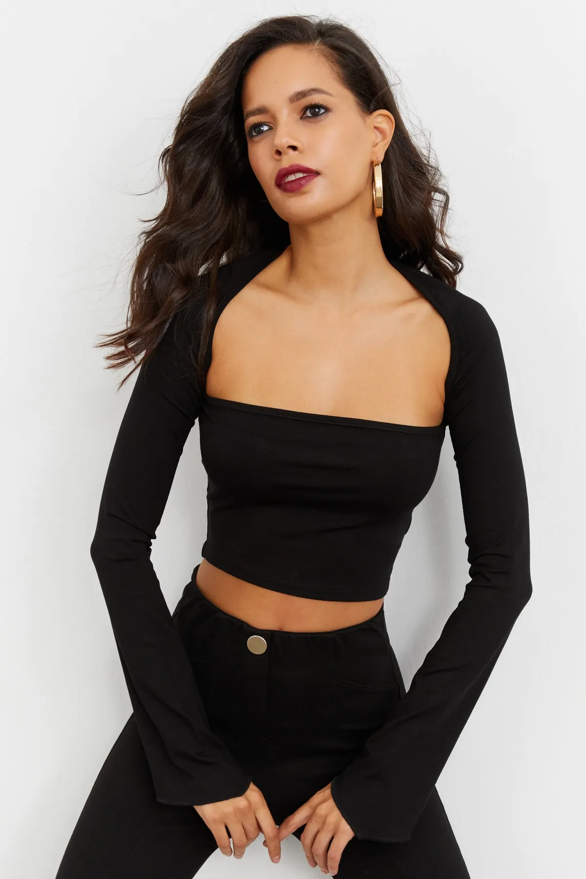 Cool & Sexy  Schwarze Crop-Bluse mit Fensterausschnitt für Damen B1905