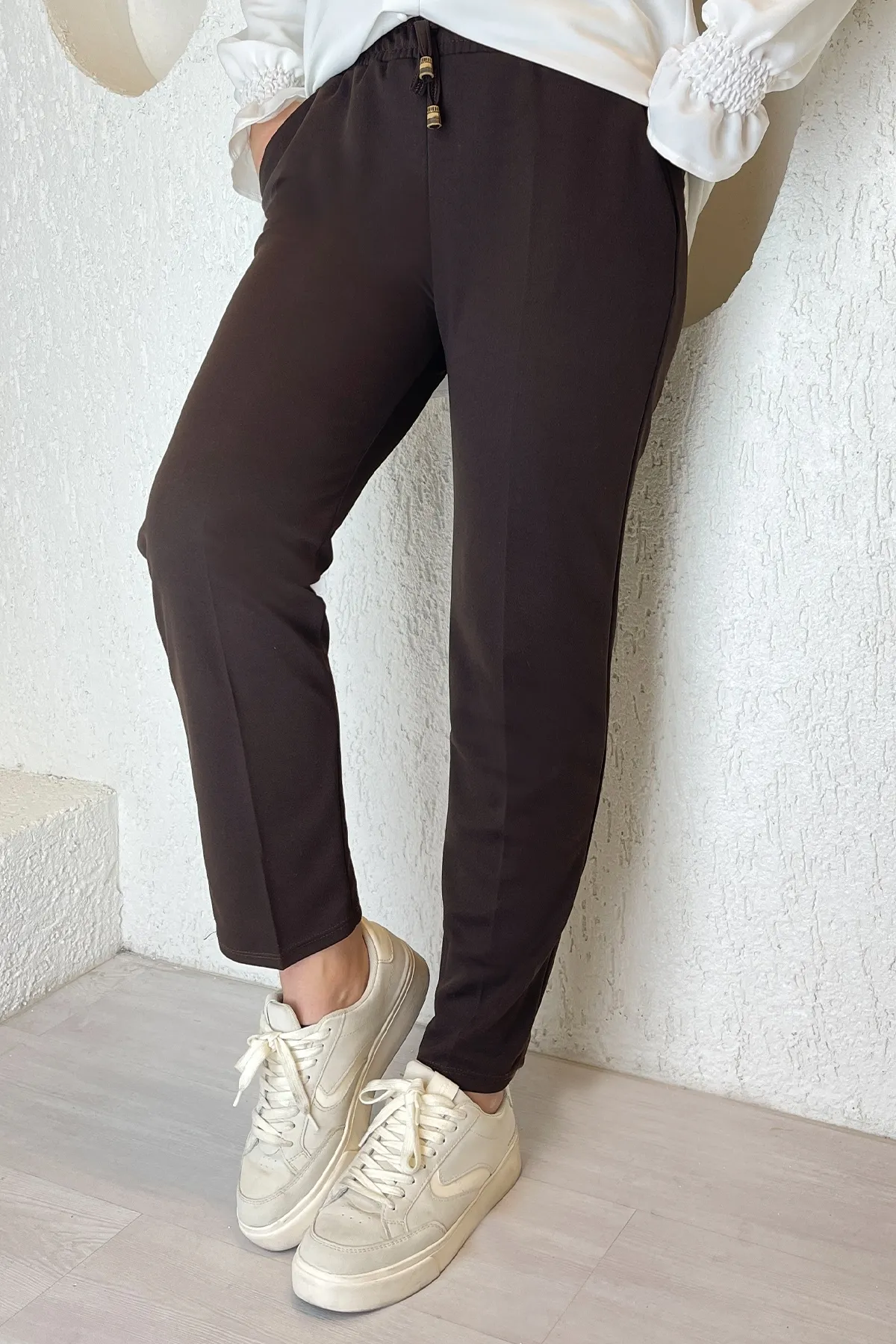 InStyle  Lycra-Hose aus doppeltem Stoff mit elastischem Bund – Bitterbraun