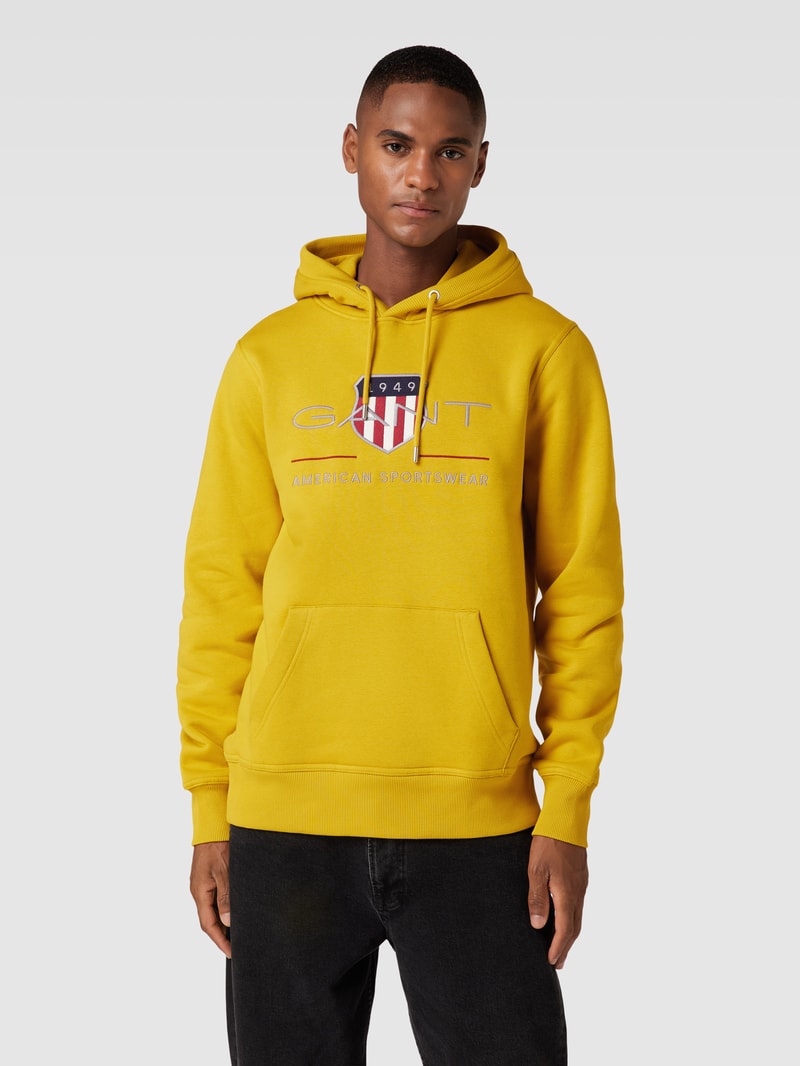 Hoodie mit Känguru-Tasche in gelb