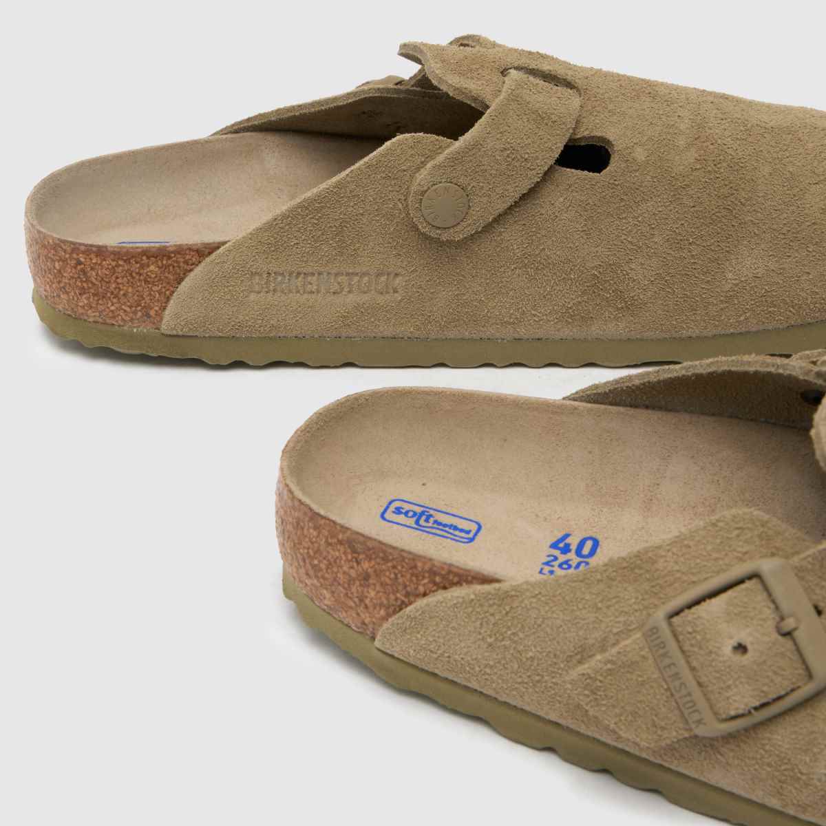 BIRKENSTOCK Boston keskeny szabású klumpa szandál khaki színben