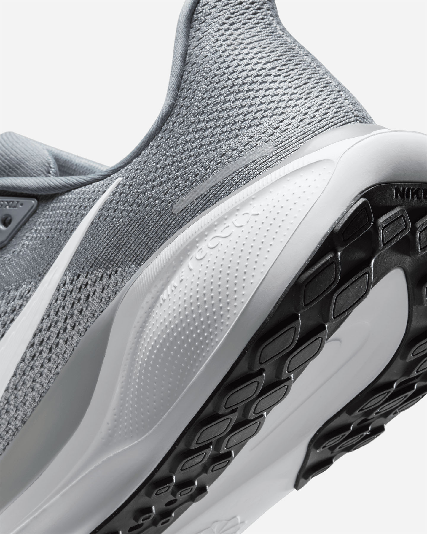 Bežecké topánky Nike Pegasus 41 M FD2722-009