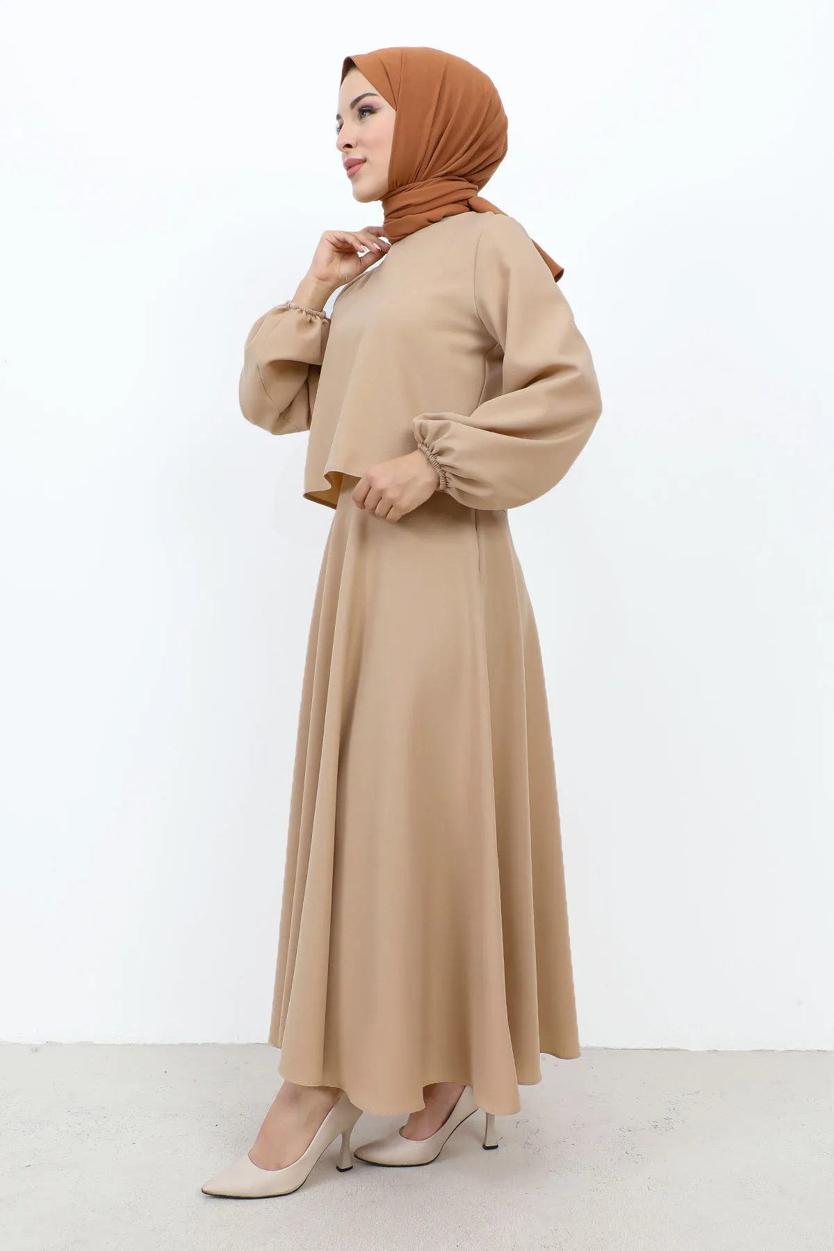 Tesettür Dünyası  Rockanzug mit elastischen Ärmeln TSD231105 Beige