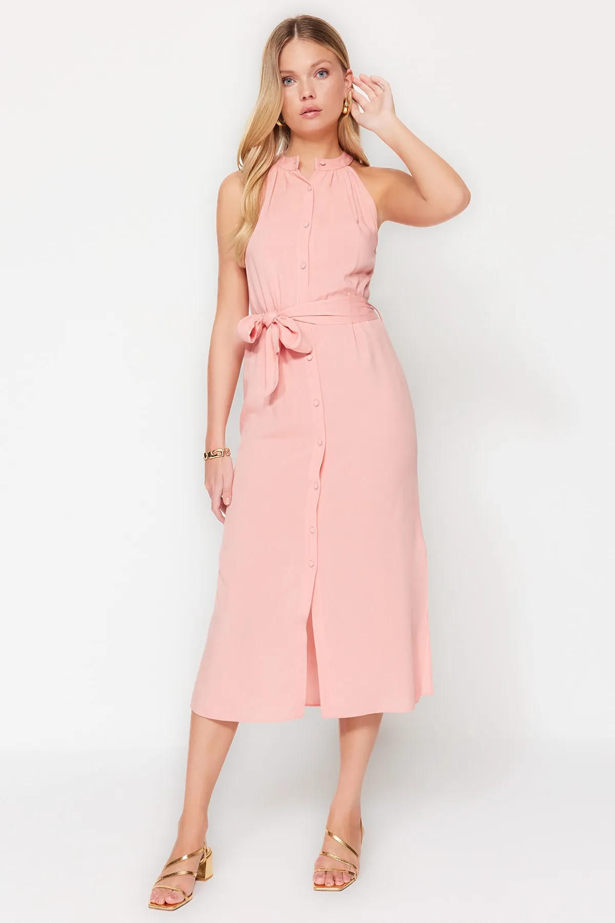 Trendyol Collection  Dusty Rose – Gewebtes Midi-Hemdkleid mit Gürtel TWOSS19XM0112