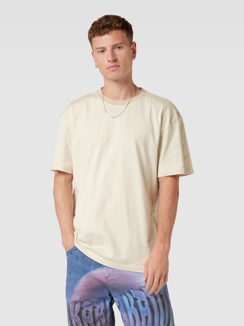 T-Shirt mit Label-Print in beige