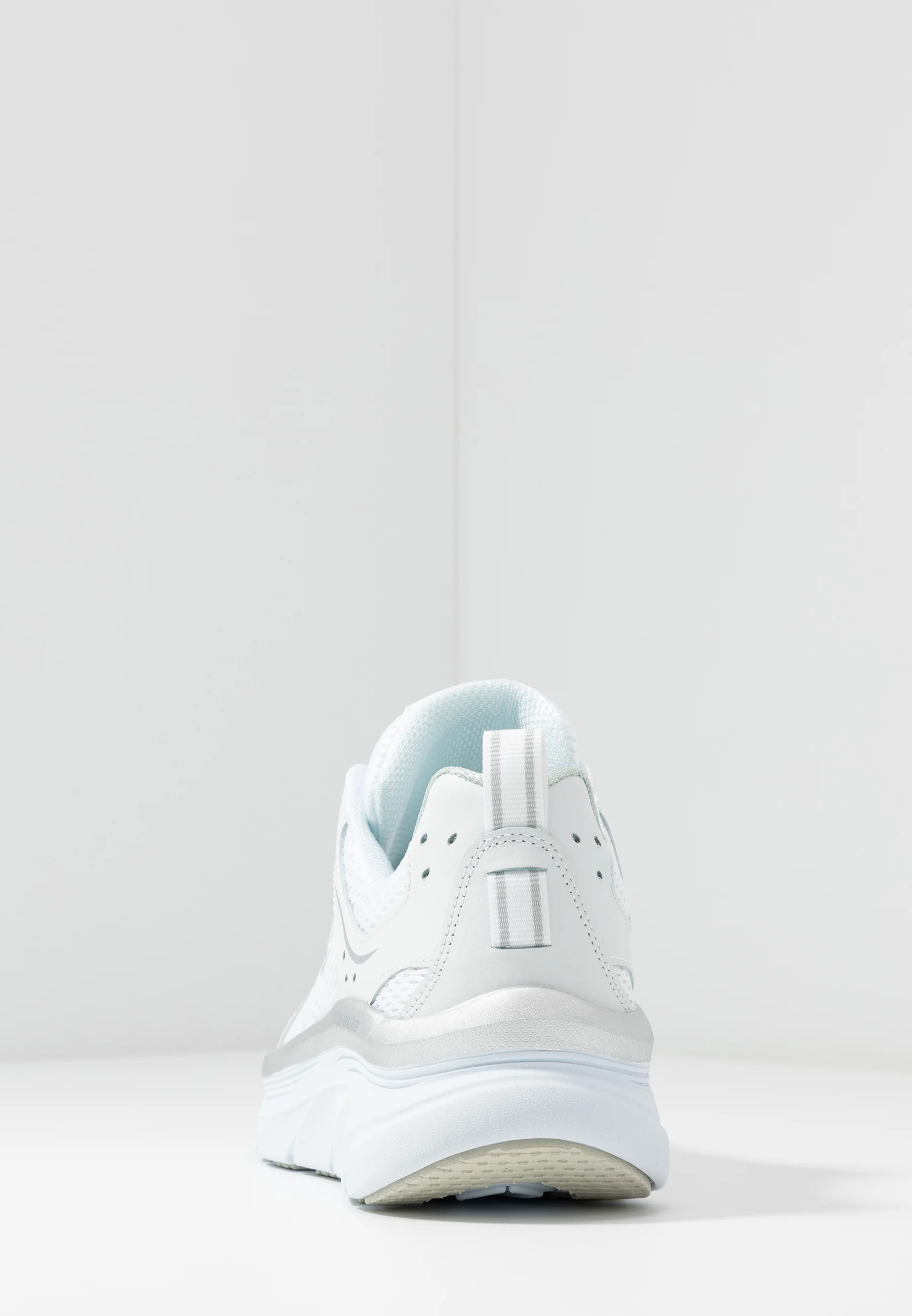 Skechers Sport D'LUX WALKER - Zapatillas bajas