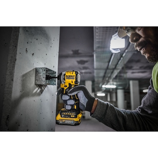 DeWalt DCF850E1T-QW Ultra kompaktní akumulátorový rázový šroubovák 18V XR 1x 1,7Ah Li-Ion v TSTAK bezuhlíkový