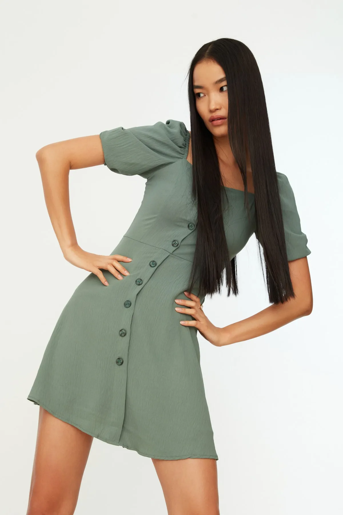 Trendyol Collection  Mintfarbenes A-Linien-Minikleid mit Ballonärmeln aus Webstoff TWOSS20EL2314