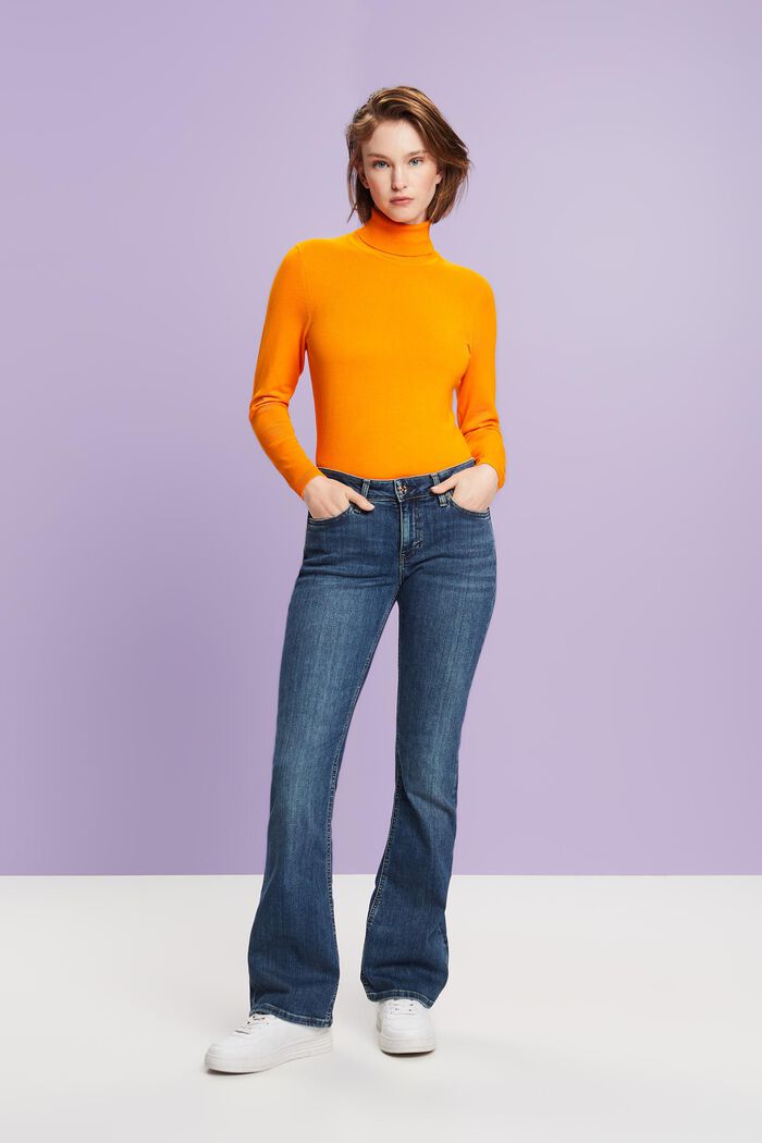 Bootcut Jeans mit mittlerer Bundhöhe