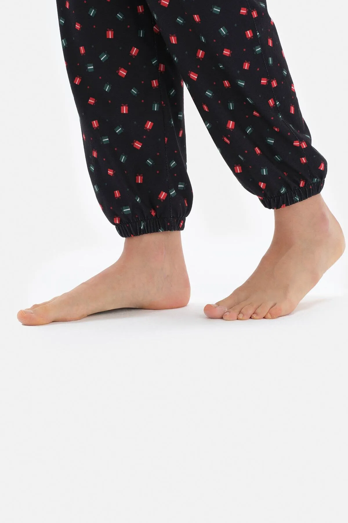 Dagi  Schwarze Pyjamahose mit Geschenkpapier-Aufdruck