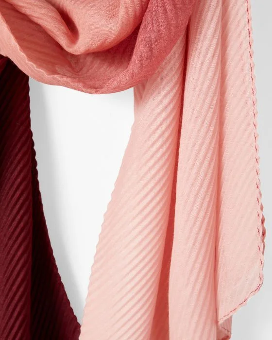 Foulard plissé de couleurs