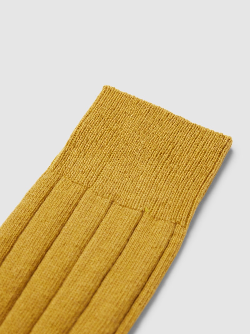 Socken mit elastischem Rippenbündchen in messing