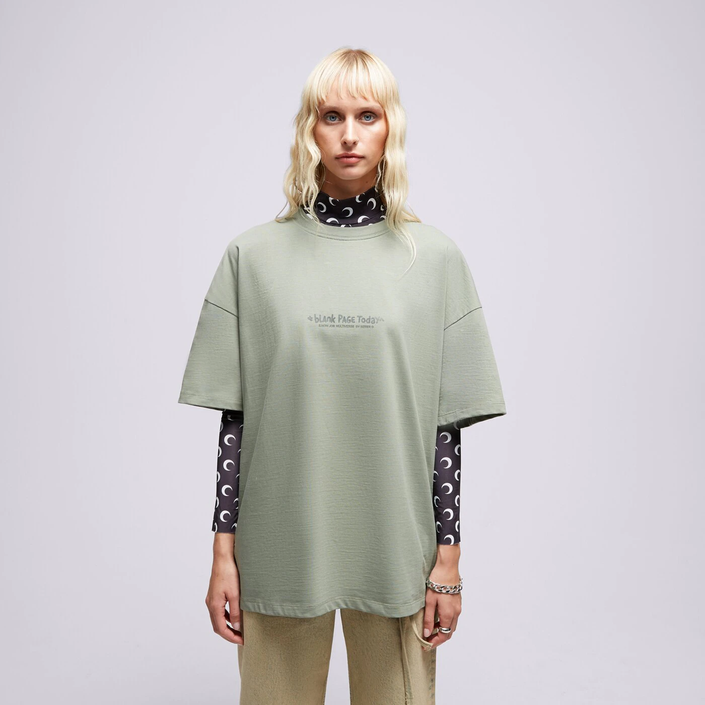 S.NOW JOB SIZEER T SHIRT “BLANK PAGE”-OLIVE Grün