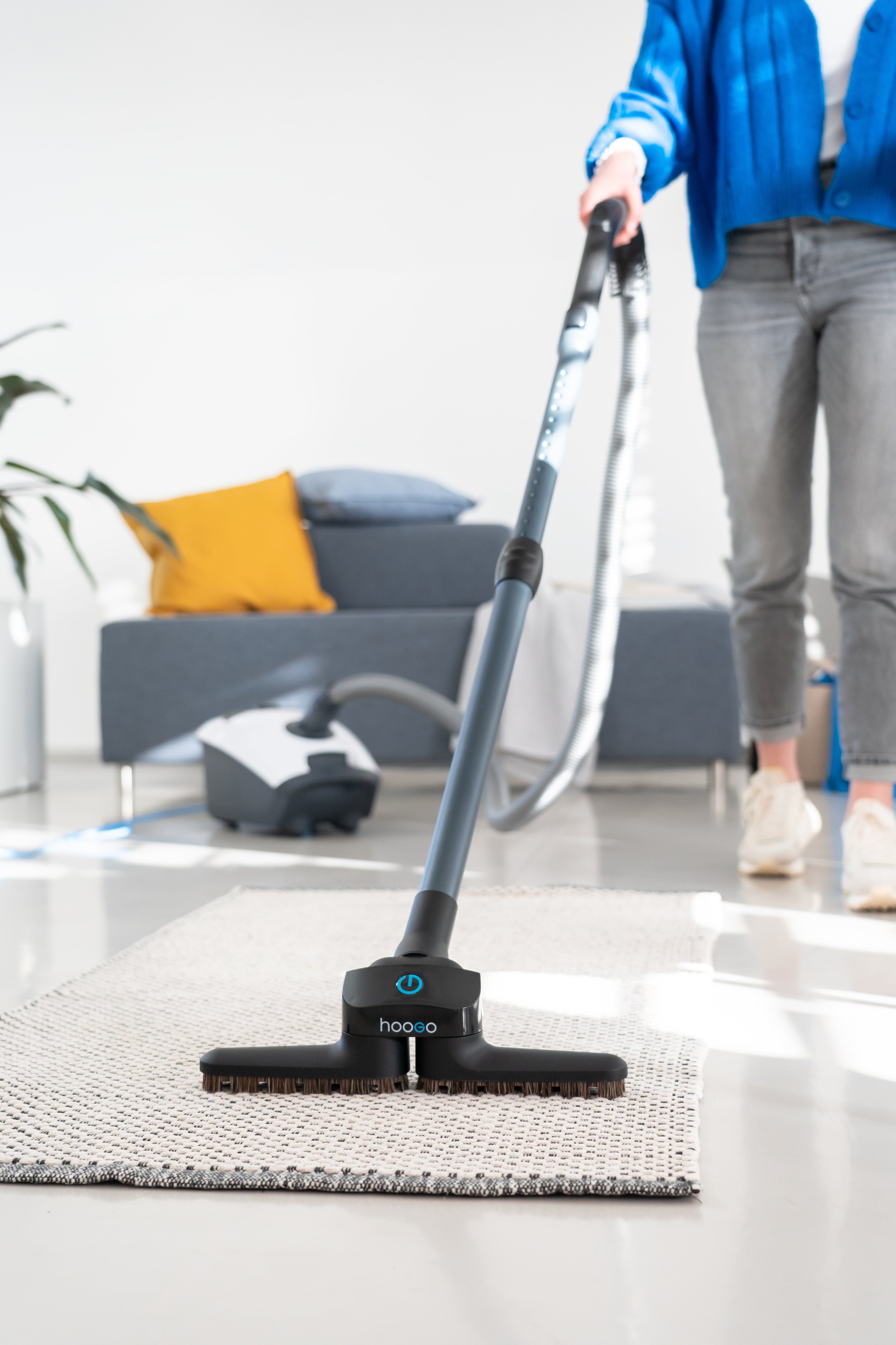 hoogo Bodenstaubsauger B3+ flipflop mit High-End Leichtlaufdüse und flipflop-Düse, 850,00 W, mit Beutel, HEPA-14-Filter, ideal für Allergiker, saugt Milben und Pollen