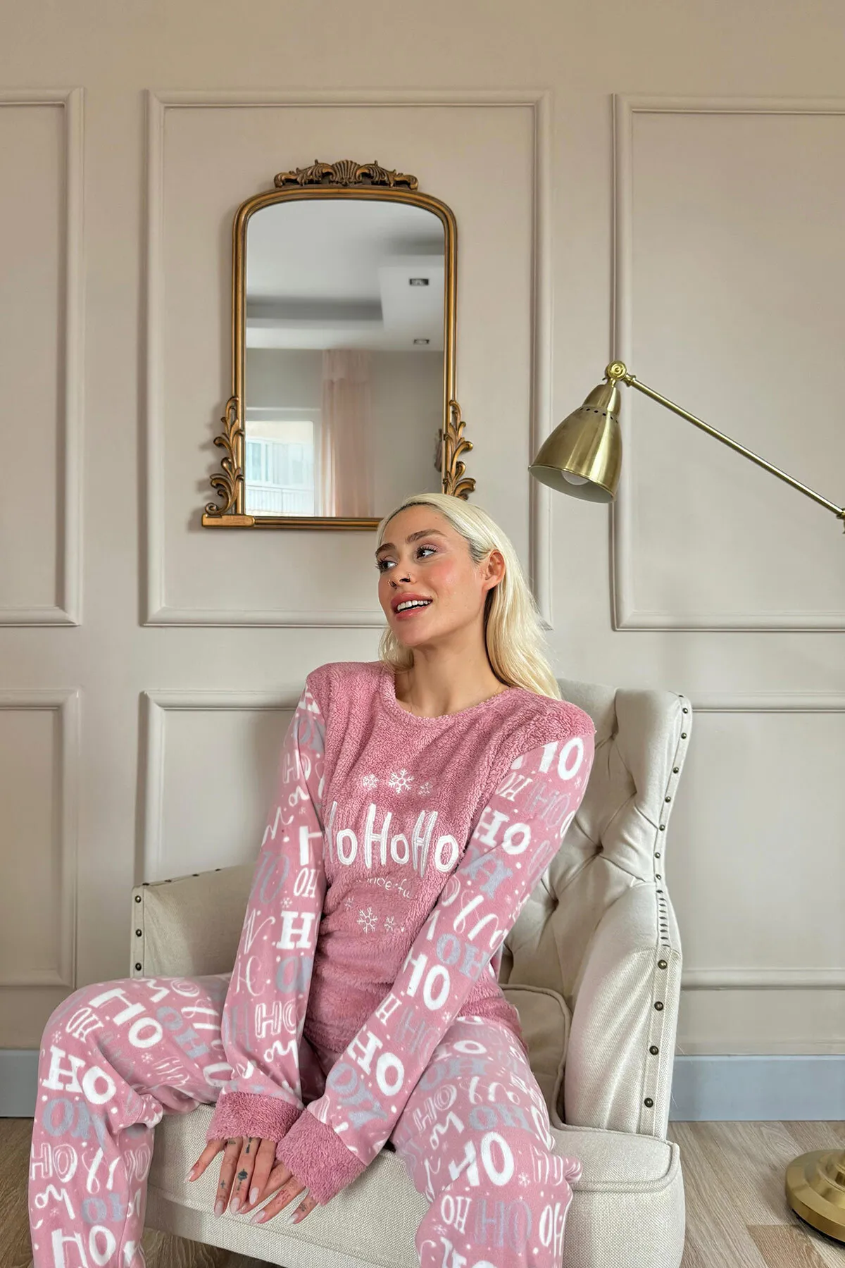 Pijamaevi  Rosa Hoho gemustertes Plüsch-Pyjama-Set für Damen