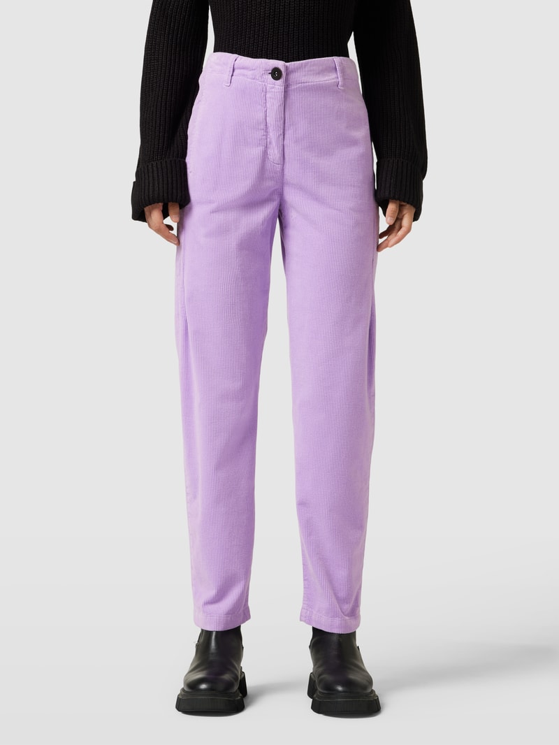 Cordhose mit Gesäßtaschen in flieder