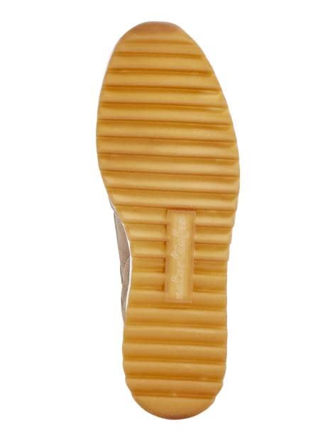 Schnürschuh