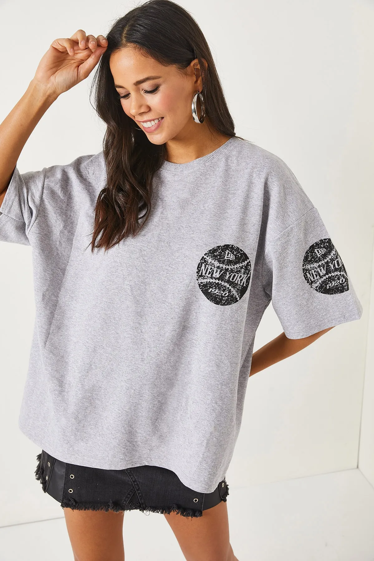 Olalook  New York Graues Unisex-Oversize-T-Shirt mit 2-Faden-Aufdruck auf der Vorderseite und Rückseite TSH-19000696