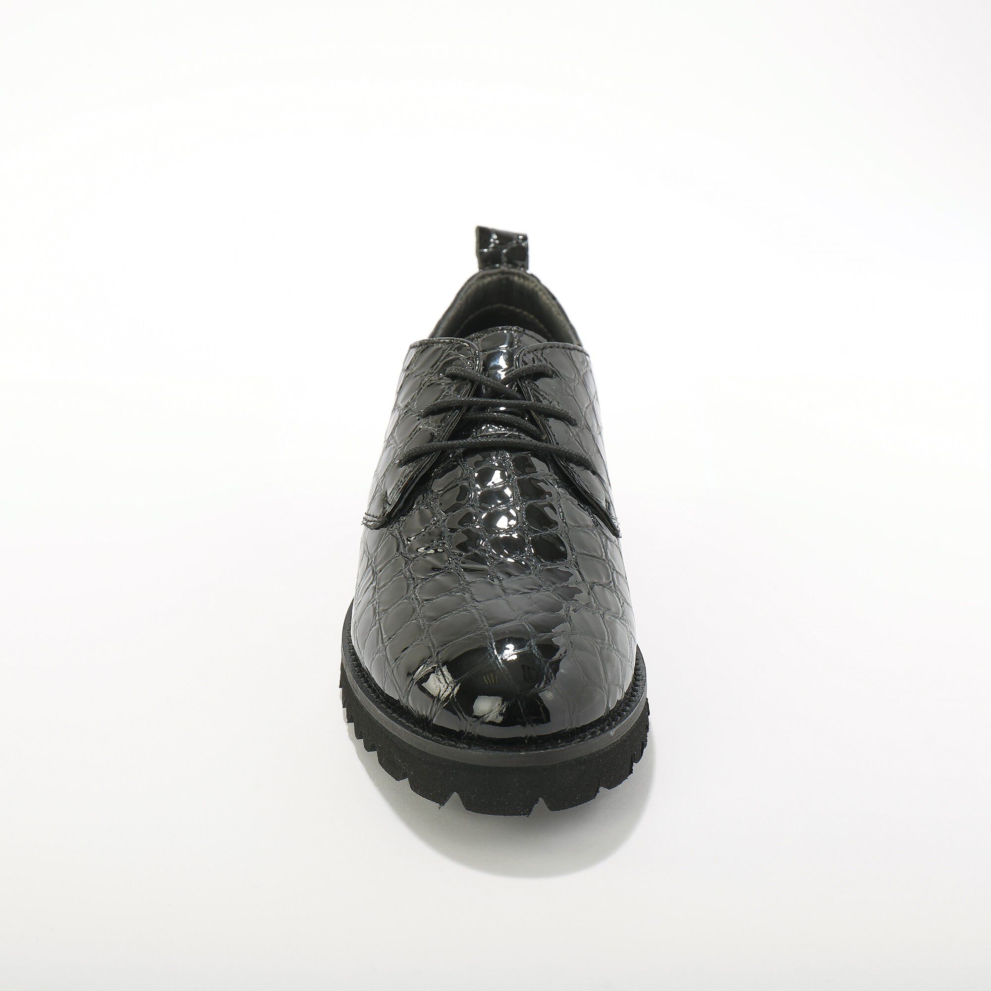 Derbies vernies à lacets en cuir