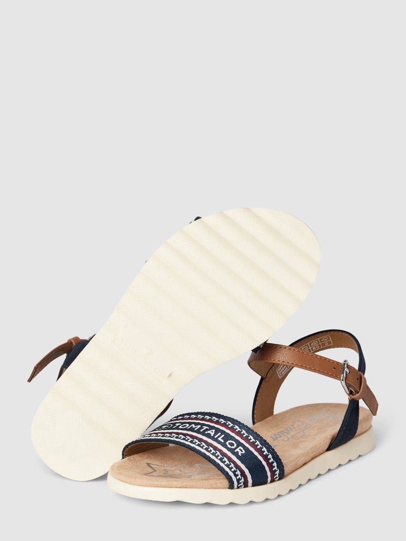 Sandalen mit Label-Detail in marineblau