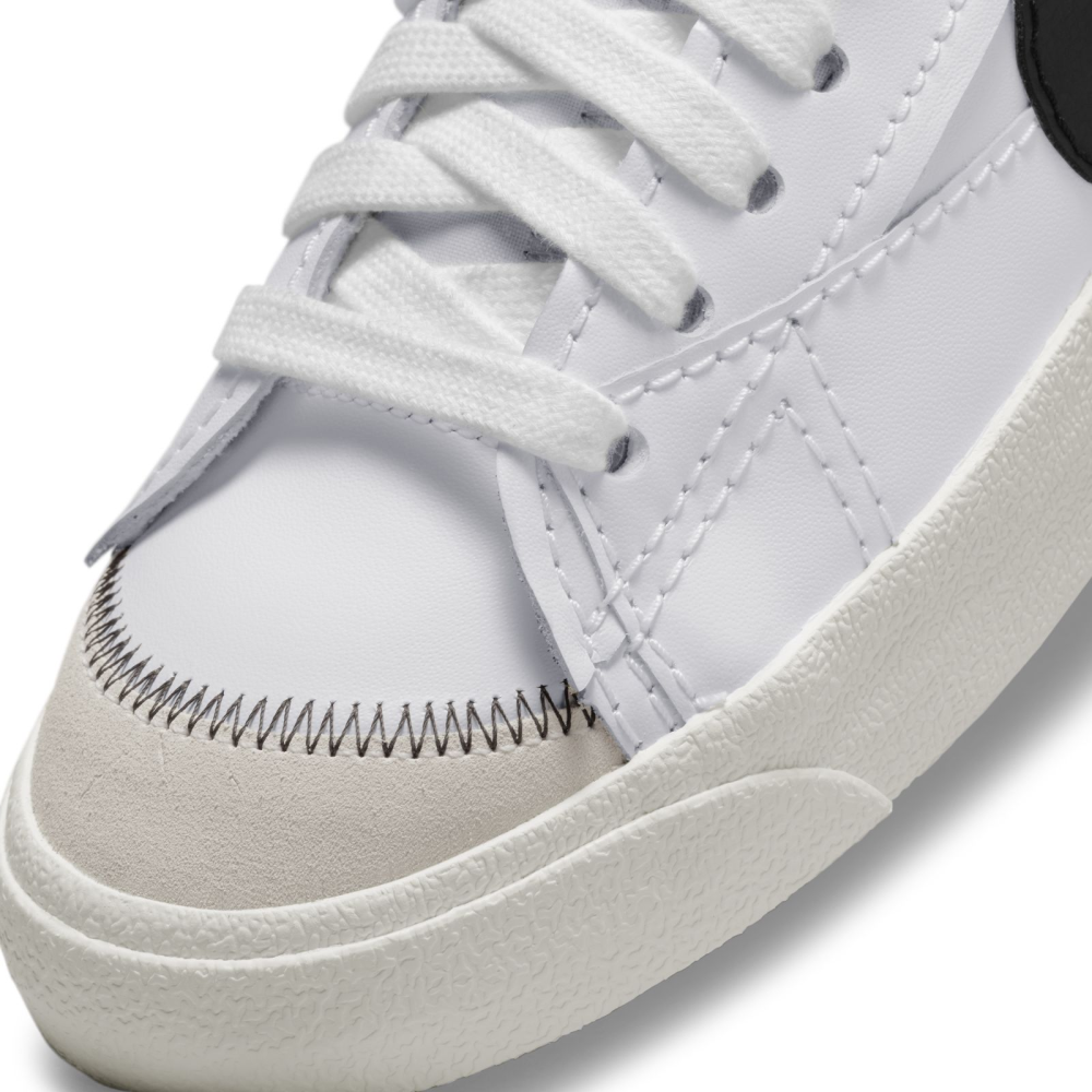 Nike Blazer Low 77 Jumbo DN2158-101 / weiss