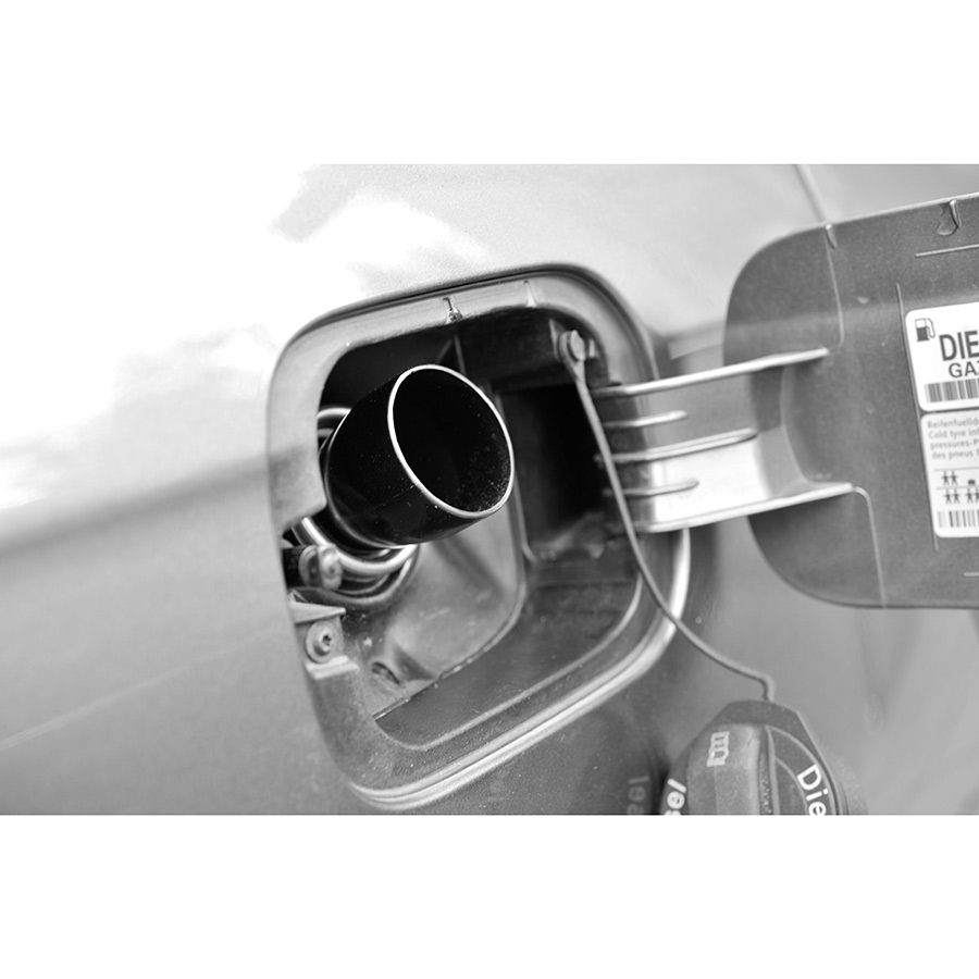 Kanisteradapter für Dieselfahrzeuge von uniTEC, schwarz, 1 Stück - ATU