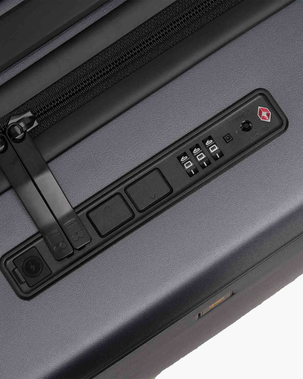 Pro Carry-On With Laptop Pocket 20''