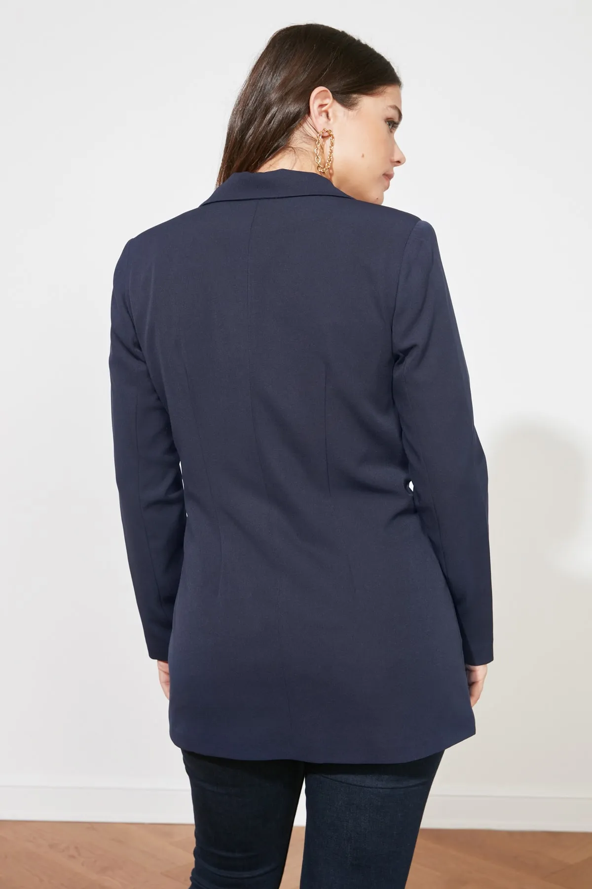 Trendyol Collection  Marineblauer, übergroßer, gefütterter, zweireihiger Blazer aus Webstoff mit Verschluss TWOSS20CE0024