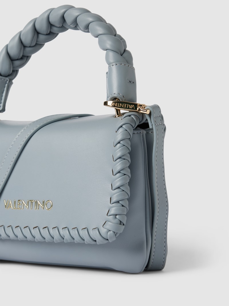 Handtasche mit Label-Detail in mittelgrau