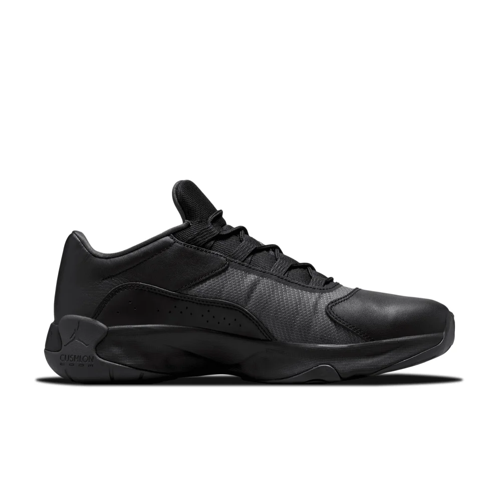 NIKE JORDAN 11 CMFT Low CW0784-003 / schwarz