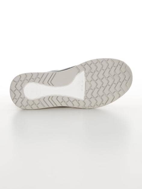 Schnürschuh
