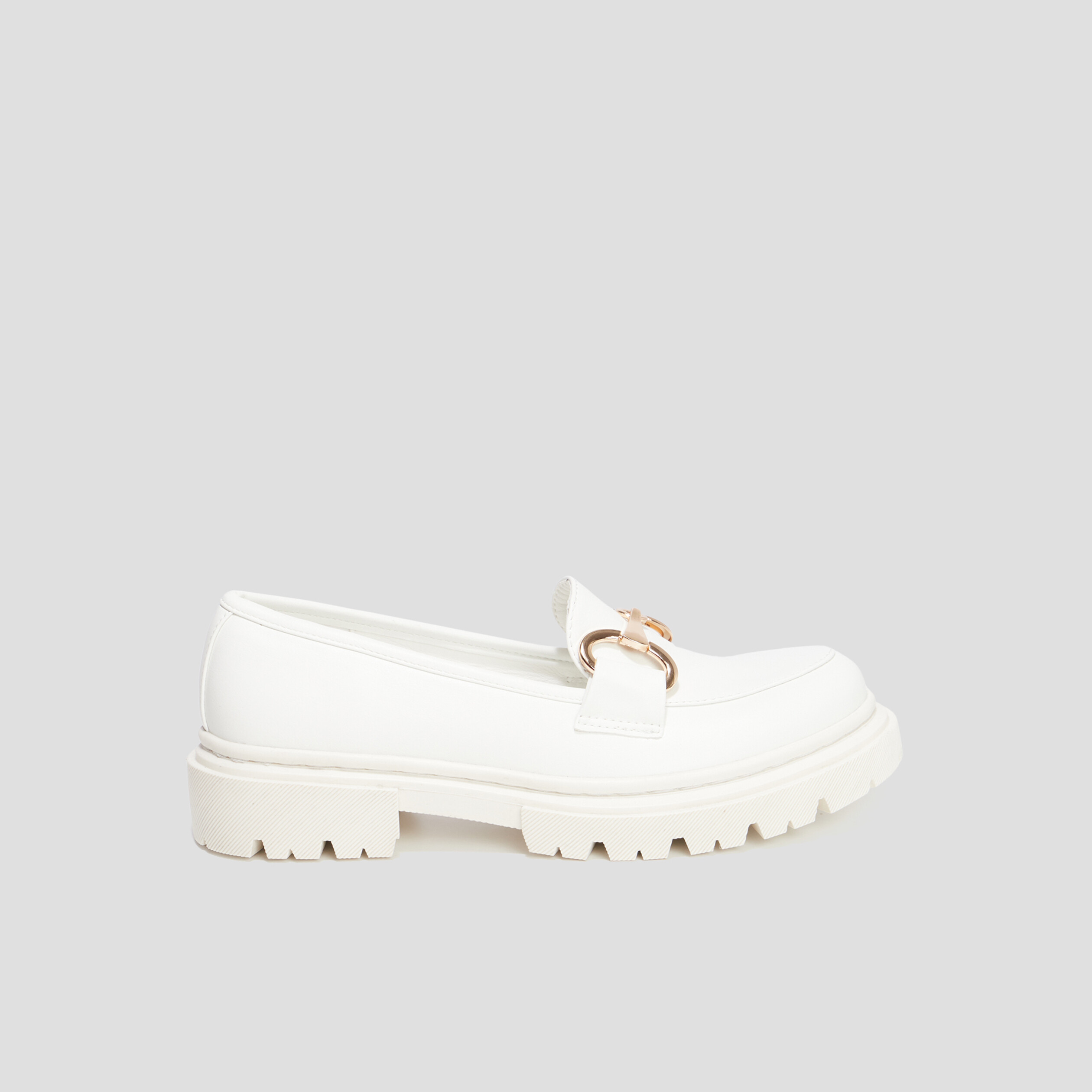 Mocassins crantés détail chaîne Liberto blanc femme | La Halle