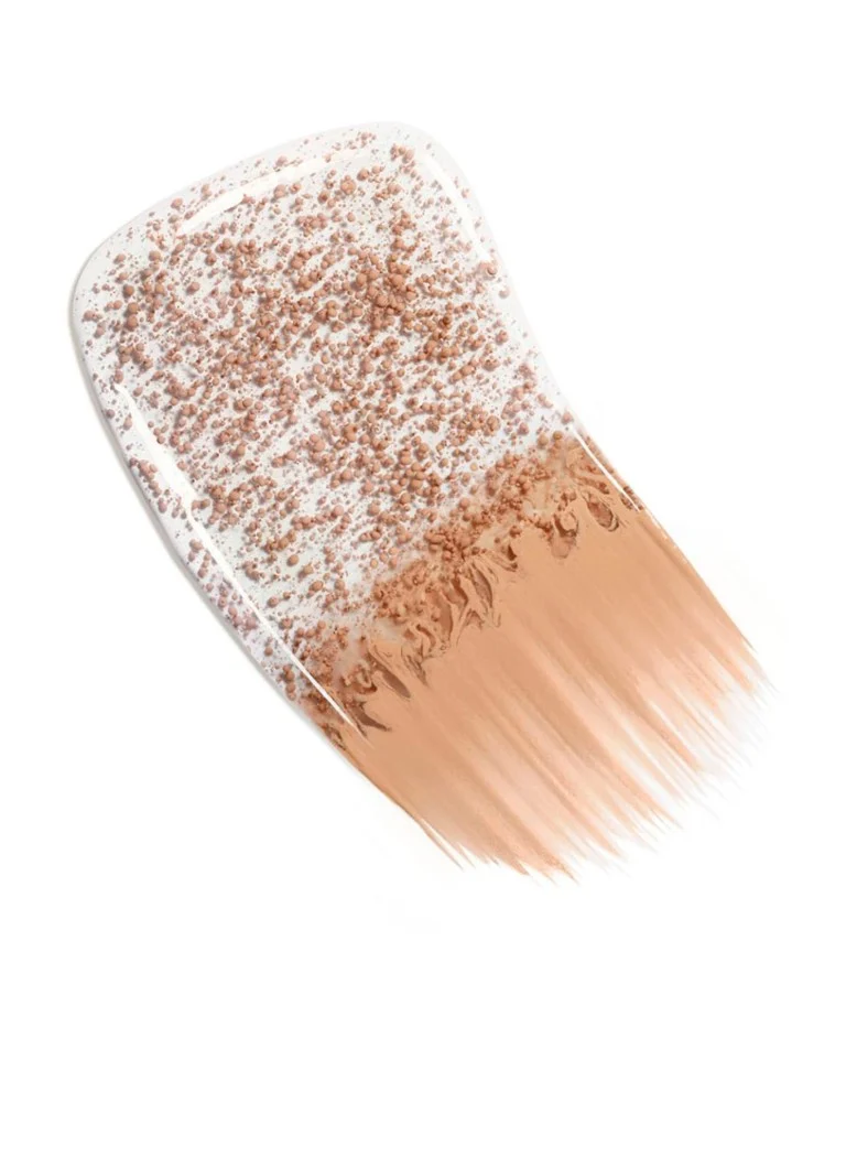 CHANEL LES BEIGES EAU DE TEINT LUMIÈRE