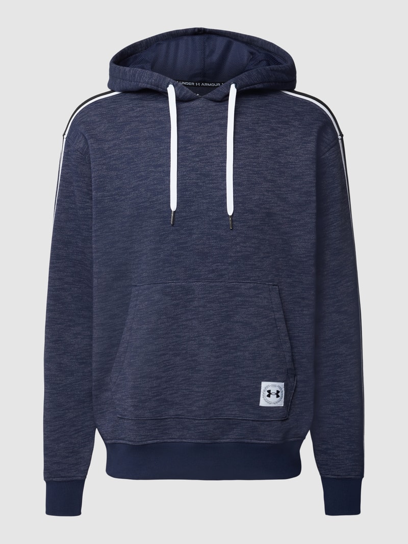 Hoodie mit Label-Patch in marineblau
