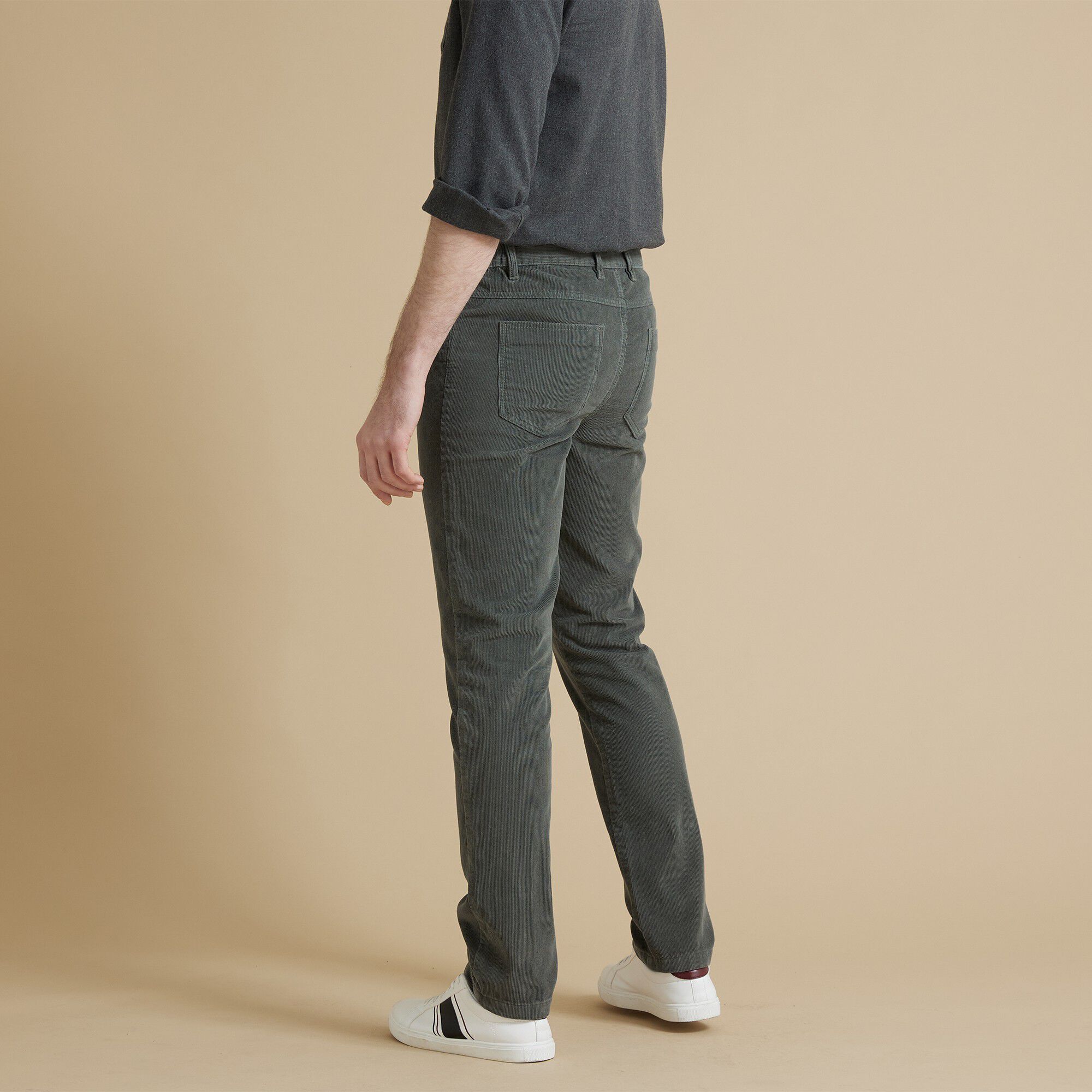 Pantalon droit 5 poches velours milleraies