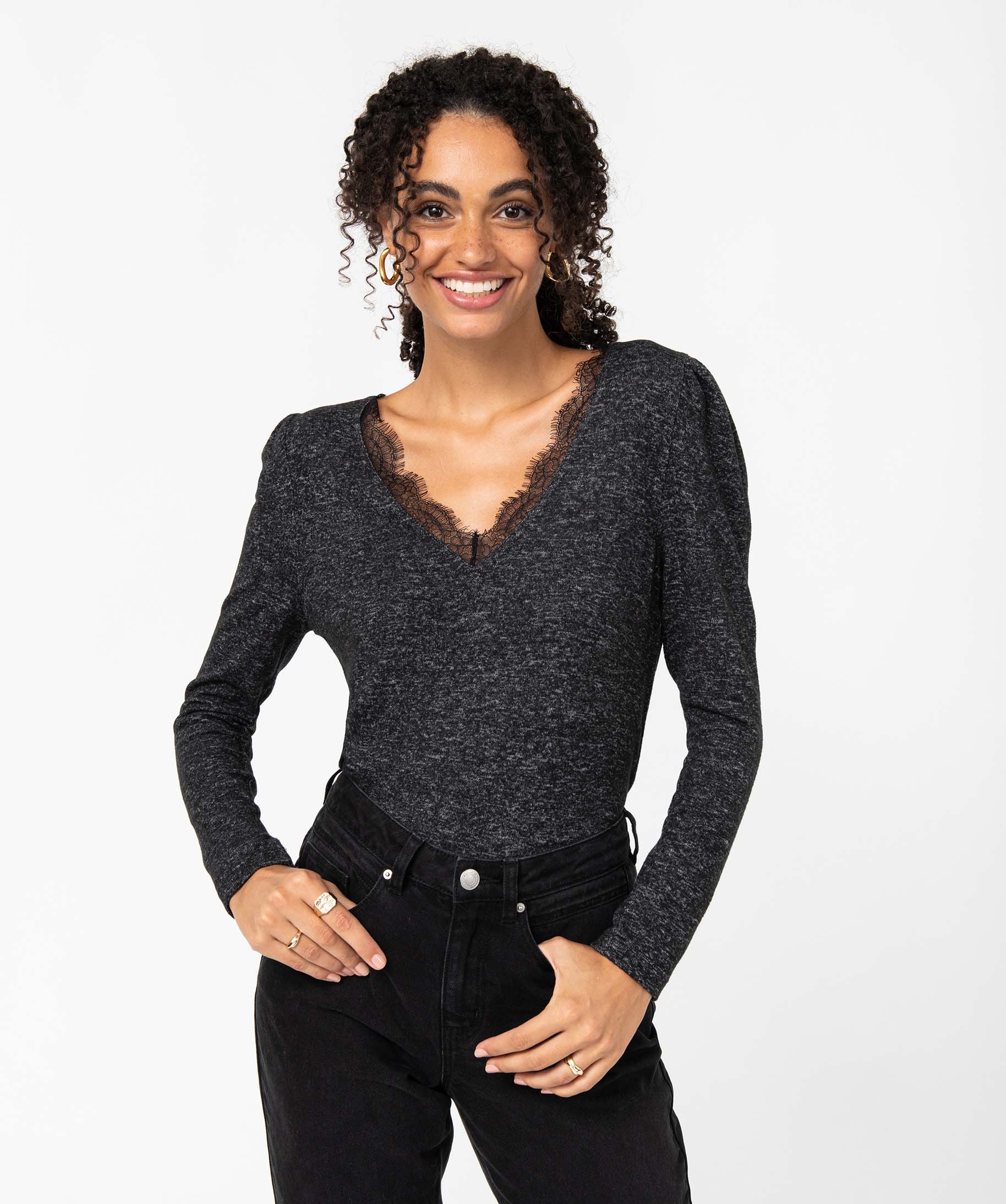 Tee-shirt à manches longues avec col V en dentelle femme noir | GEMO