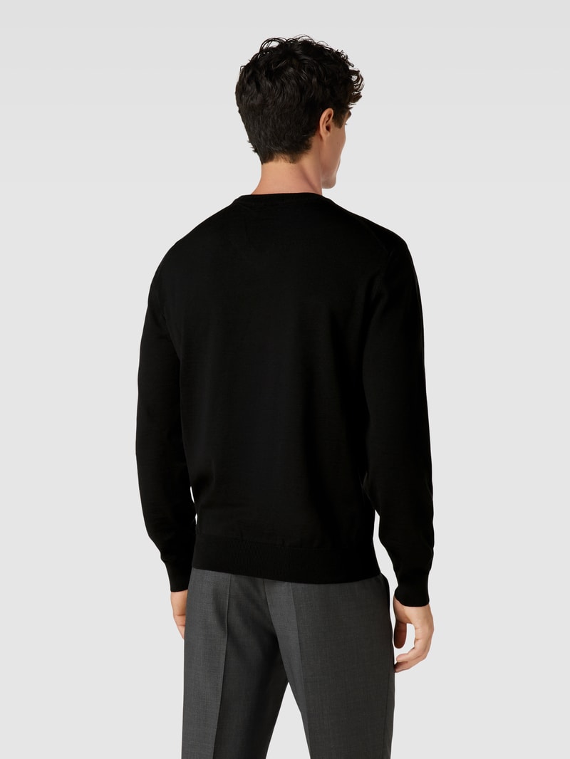 Strickpullover mit geripptem V-Ausschnitt Modell 'Baram' in schwarz