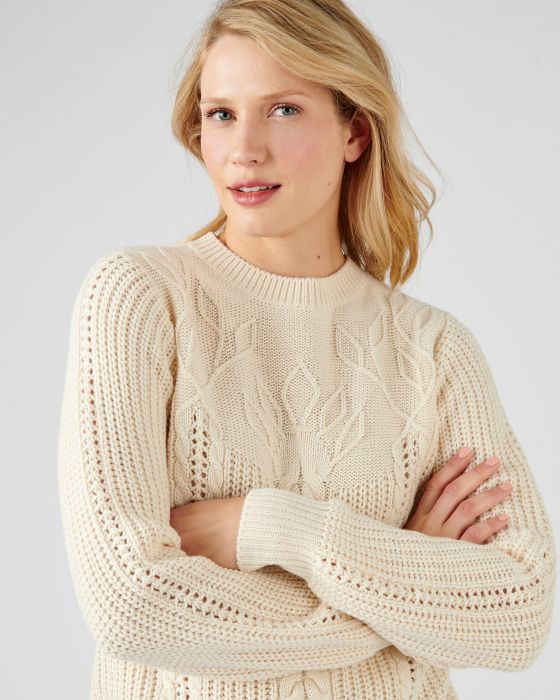 Pull jeu de maille et torsades
