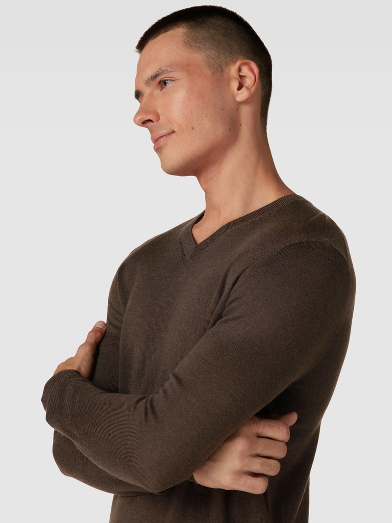 Strickpullover in dunkelbraun