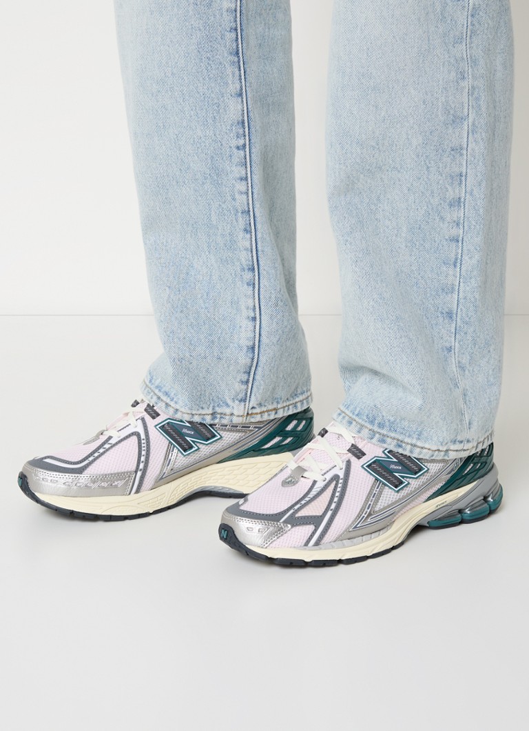 Teniși New Balance 1906 cu detalii din plasă