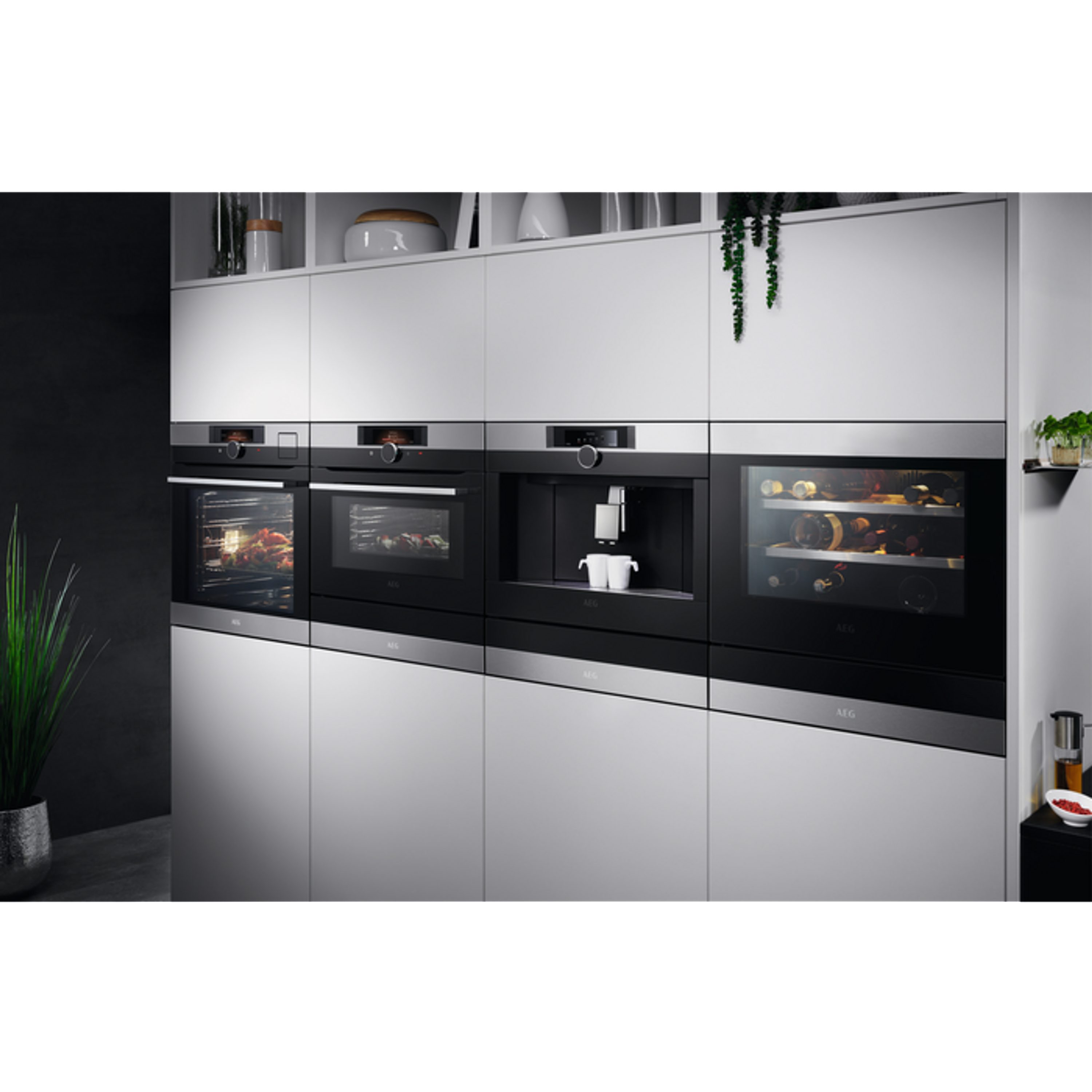 AEG Einbauweinkühlschrank KWK884520M, für 18 Standardflaschen á 0,75l,für 18 Flaschen, 5 bis 20 Grad
