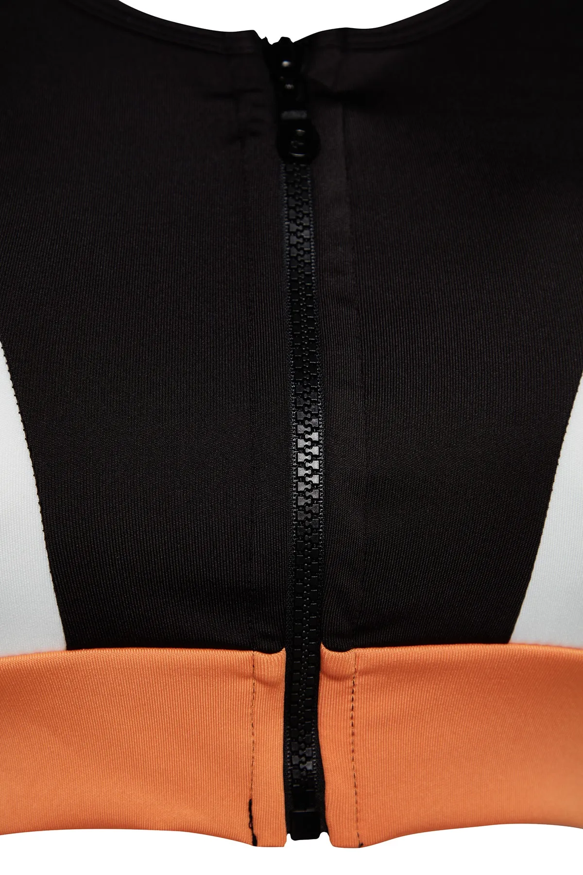 Trendyol Collection  Mehrfarbiger, farbblockierter, unterstützter/formender gestrickter Sport-BH mit Reißverschluss TWOAW21SS0005