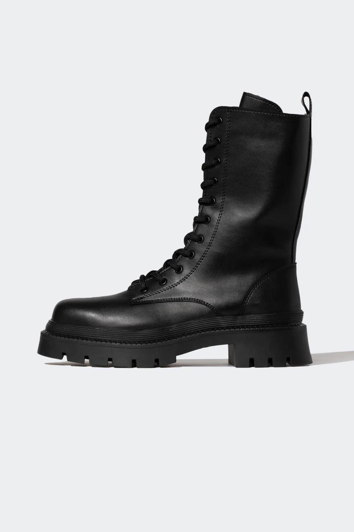 DeFacto  Damenstiefel aus Kunstleder mit hoher Sohle zum Schnüren und Reißverschluss